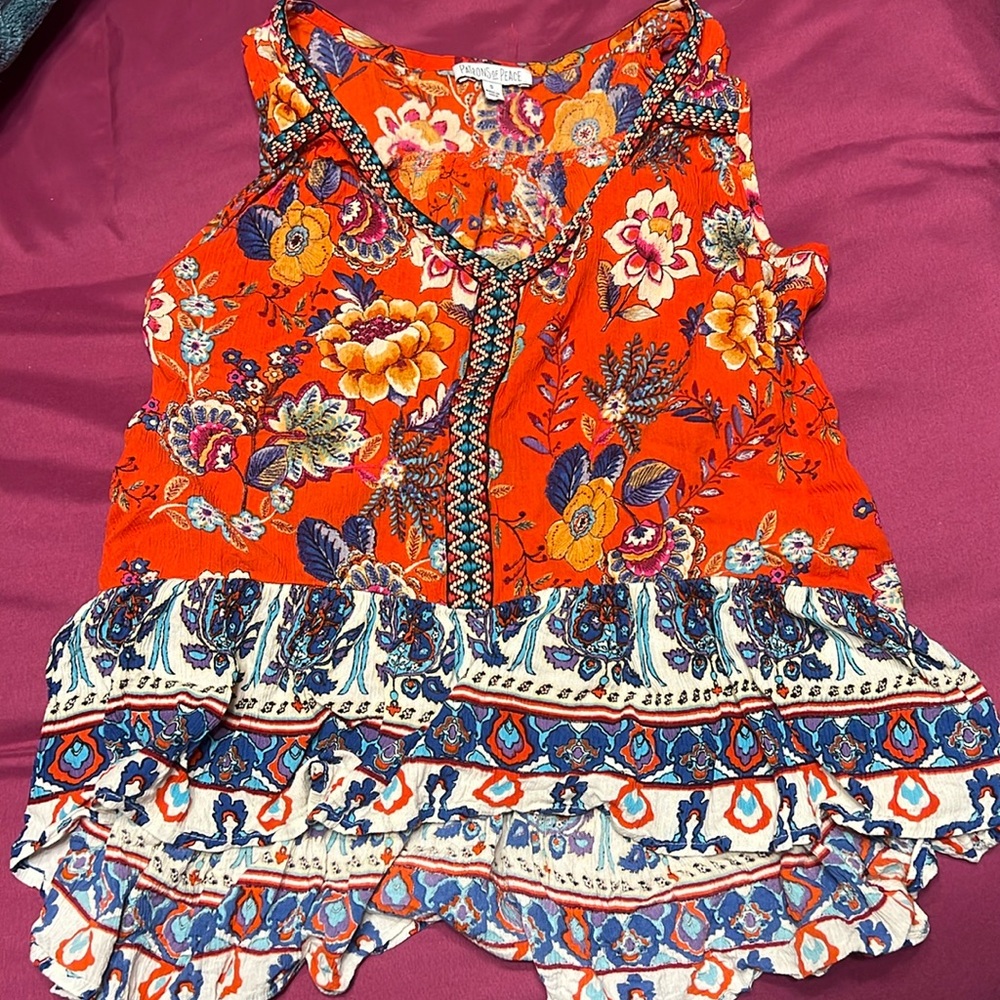 Patrons of Peace tank top size small